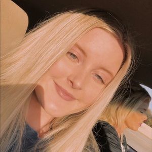 Meet your Posher, Lainey